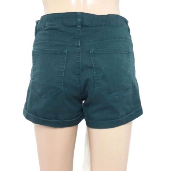 H&M Forest Green Twill Shorts - Picture 2 of 5